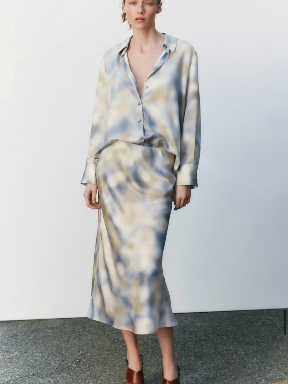 ZARA New Satin Tie-Dye Skirt Size XS NWT